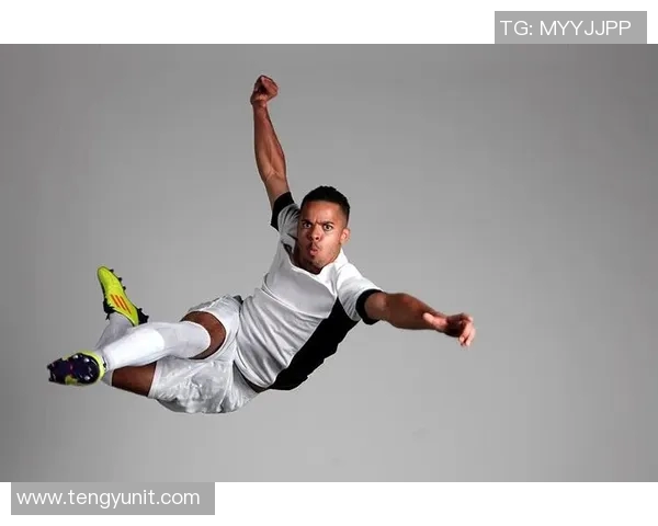 足球明星代言的魅力瞬间展现顶级品牌形象与运动精神