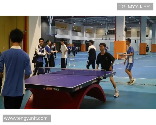 深圳乒乓球队在冠军赛中的团队协作展现出色值得赞赏与学习 深圳乒乓球队在冠军赛中的团队协作展现出色值得赞赏与学习