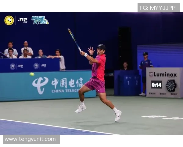 成都网球队在大师赛中的耐力考验与精彩表现分析 成都网球队在大师赛中的耐力考验与精彩表现分析