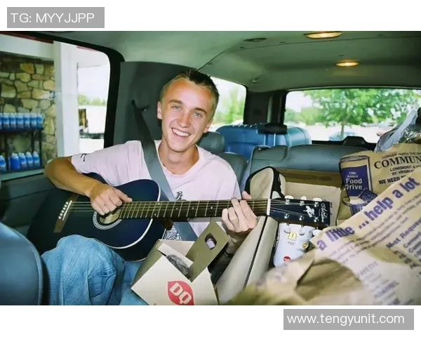 探寻Tom的足球之路他究竟是哪个足球明星的真实身份